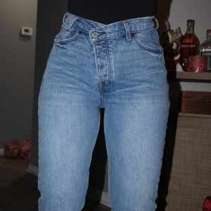 Abercrombie The Dad 90s High Rise Cross Waist / Size 25/0 Curve Love